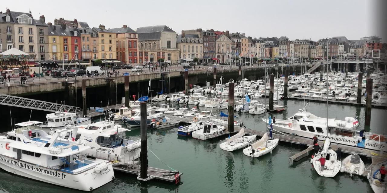 La Mouette Rieuse Lägenhet Dieppe Exteriör bild
